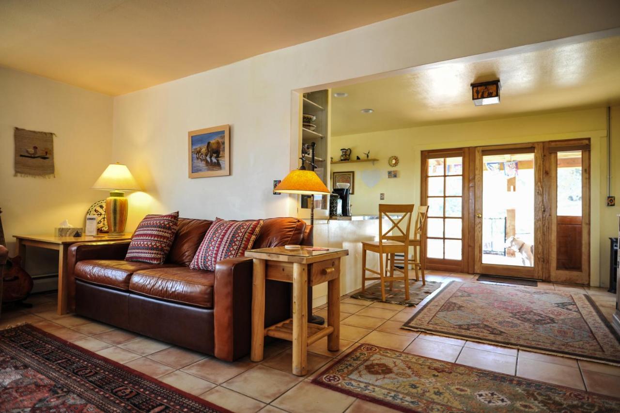 Heart And Wings Retreat Center Apartment ซิลเวอร์ซิตี้ ภายนอก รูปภาพ