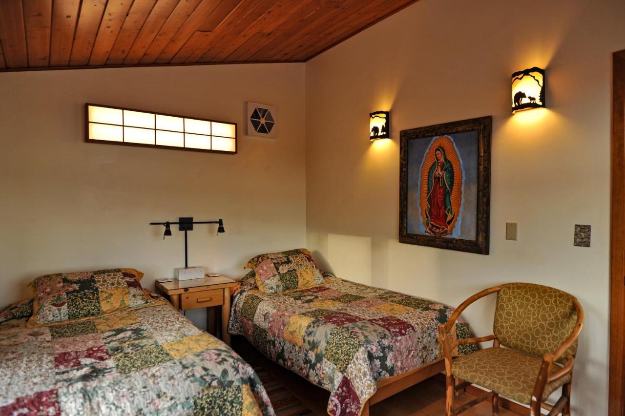 Heart And Wings Retreat Center Apartment ซิลเวอร์ซิตี้ ภายนอก รูปภาพ