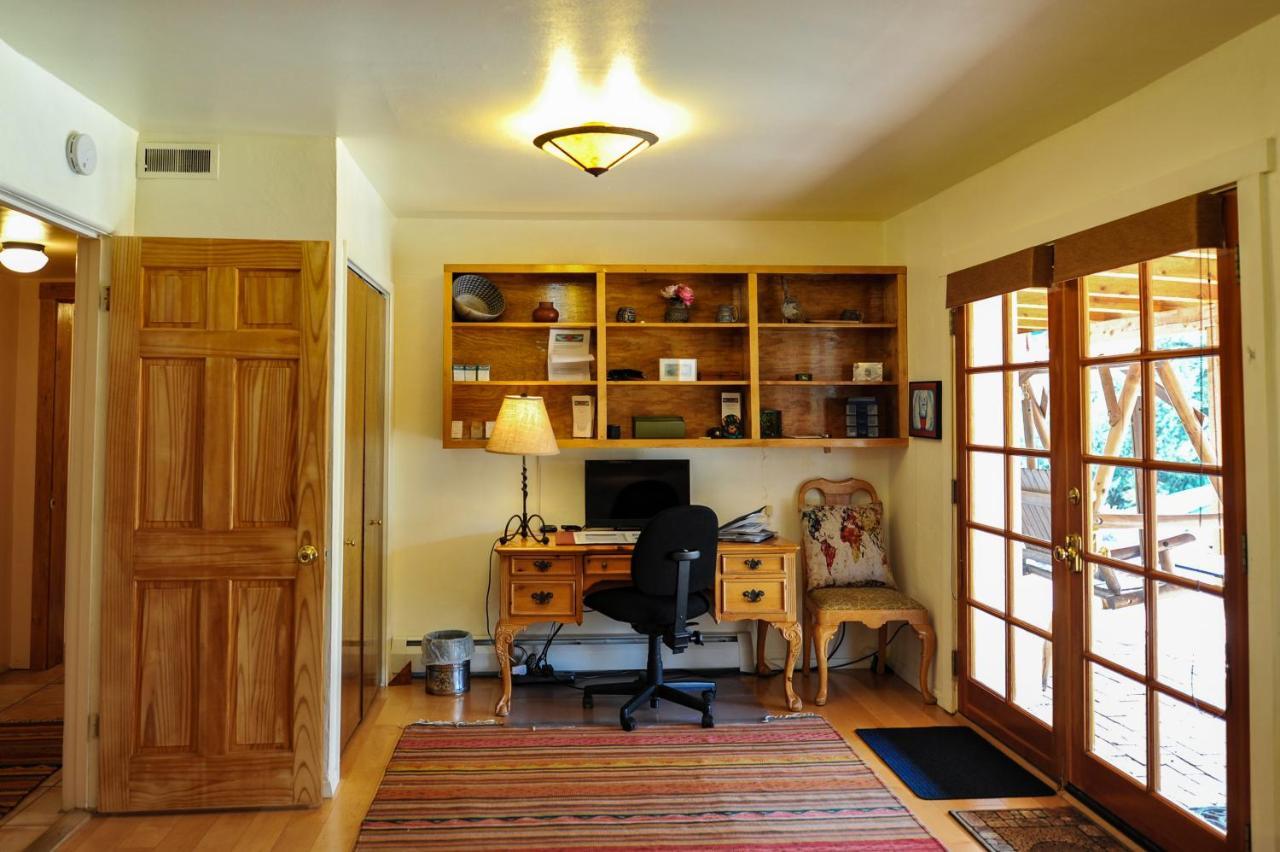 Heart And Wings Retreat Center Apartment ซิลเวอร์ซิตี้ ภายนอก รูปภาพ